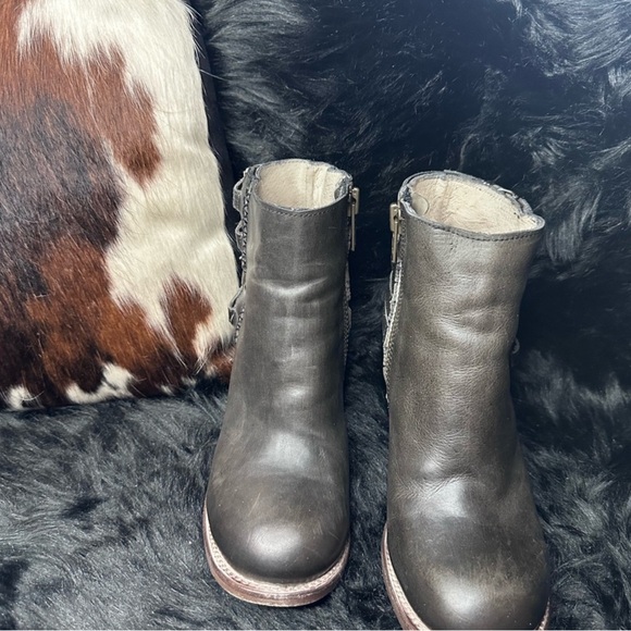 Freebird by Steven Distressed Hermosa Boots - Picture 2 of 6